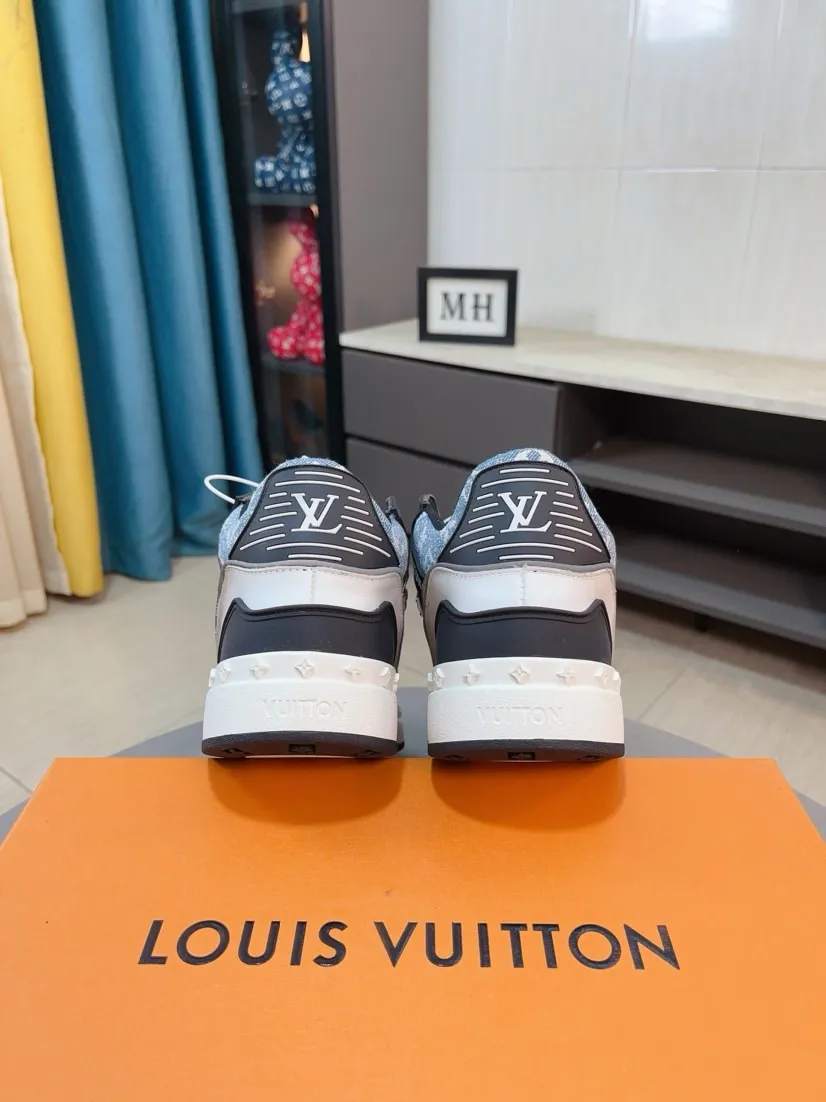 Men's men's shoes 💰620🌹🌹 Comes with a full set of packaging "Loui* Vuitto*" LV's new Gaobang sports and casual shoes. Imported first-layer cowhide ➕ Imported sheepskin lining is high-end and comfortable, and the original outsole is light and wear-resistant! Purely handmade, details determine quality! Code number 38-44